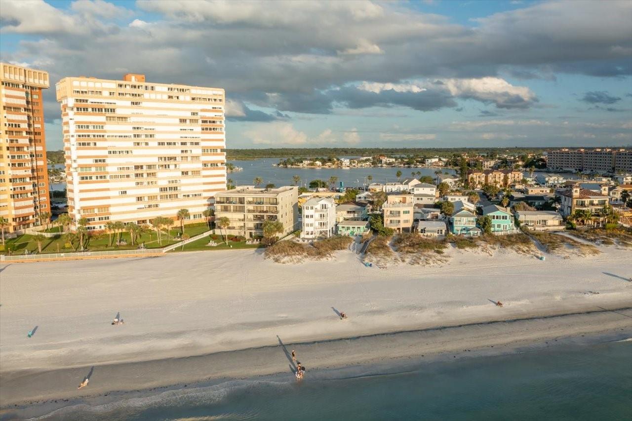 Image 42 of 44 For 17852 Lee Avenue