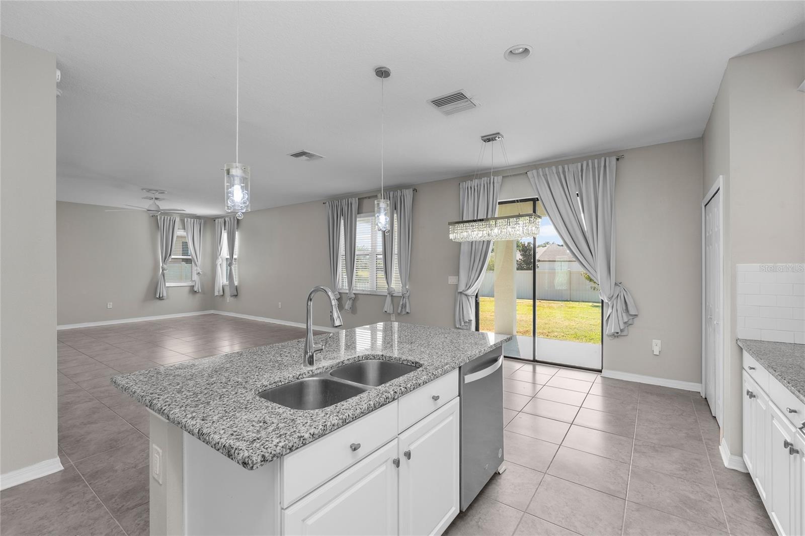 Image 26 of 40 For 18576 Obregan Drive