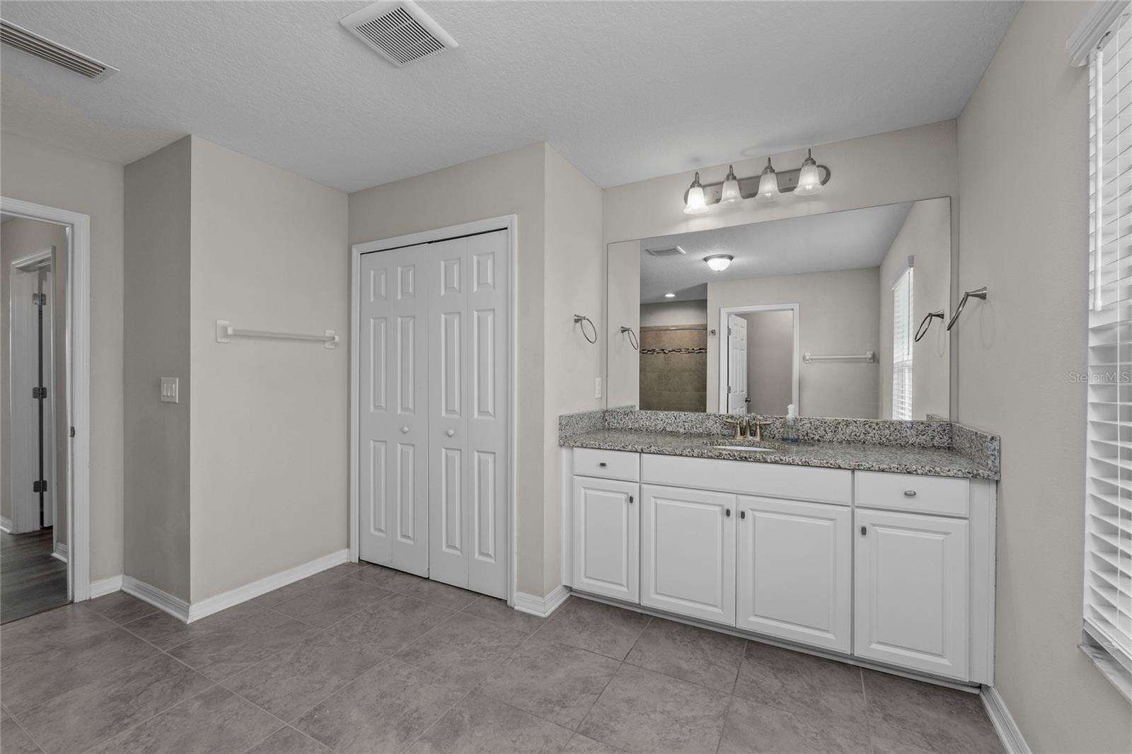 Image 34 of 40 For 18576 Obregan Drive