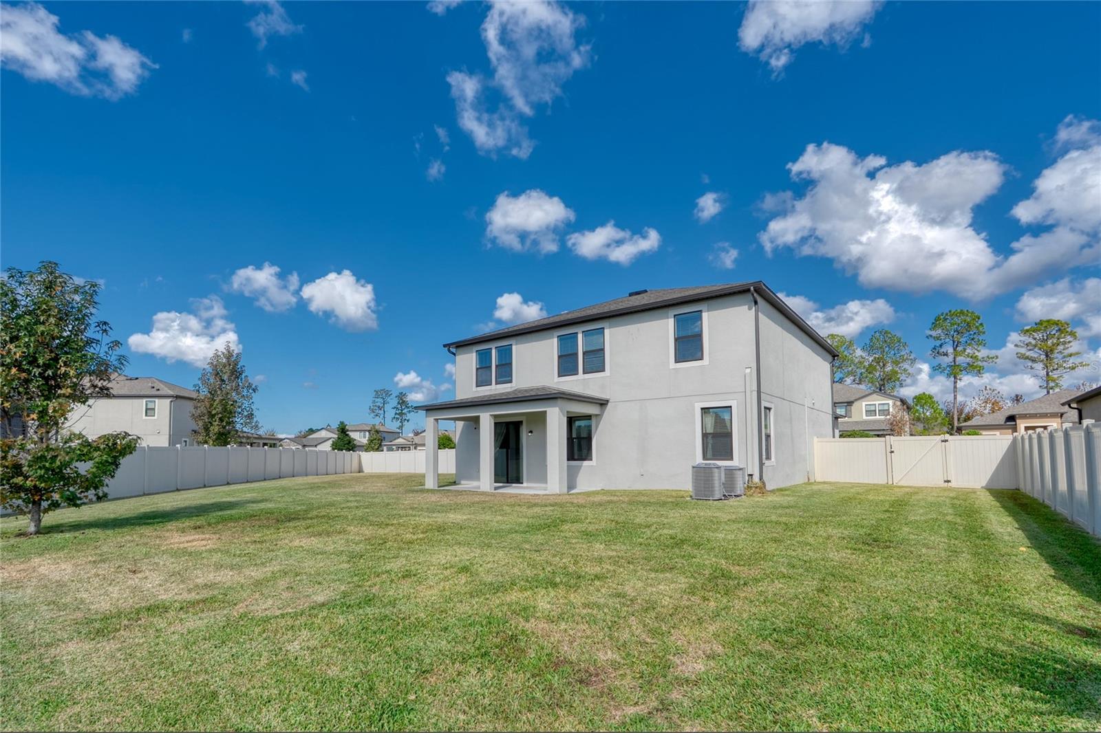 Image 4 of 40 For 18576 Obregan Drive