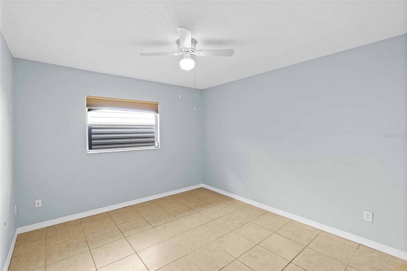 Image 16 of 25 For 6014 Deming Avenue