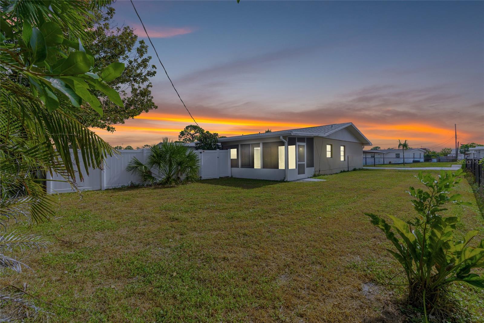 Image 22 of 25 For 6014 Deming Avenue