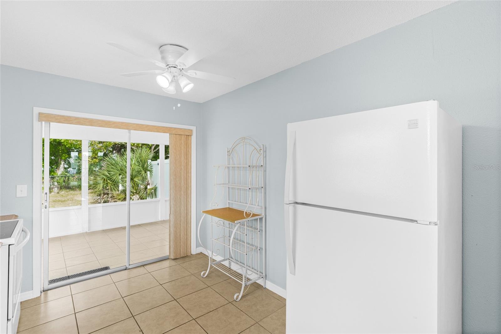 Image 9 of 25 For 6014 Deming Avenue