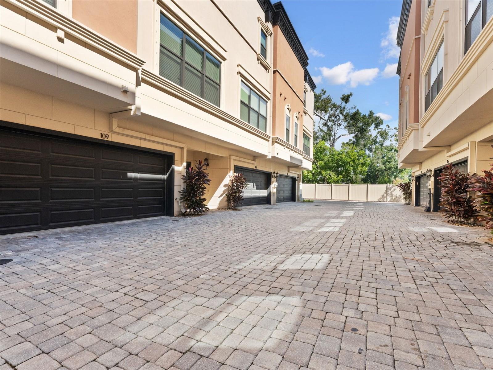 Image 18 of 20 For 3421 Horatio Street 109