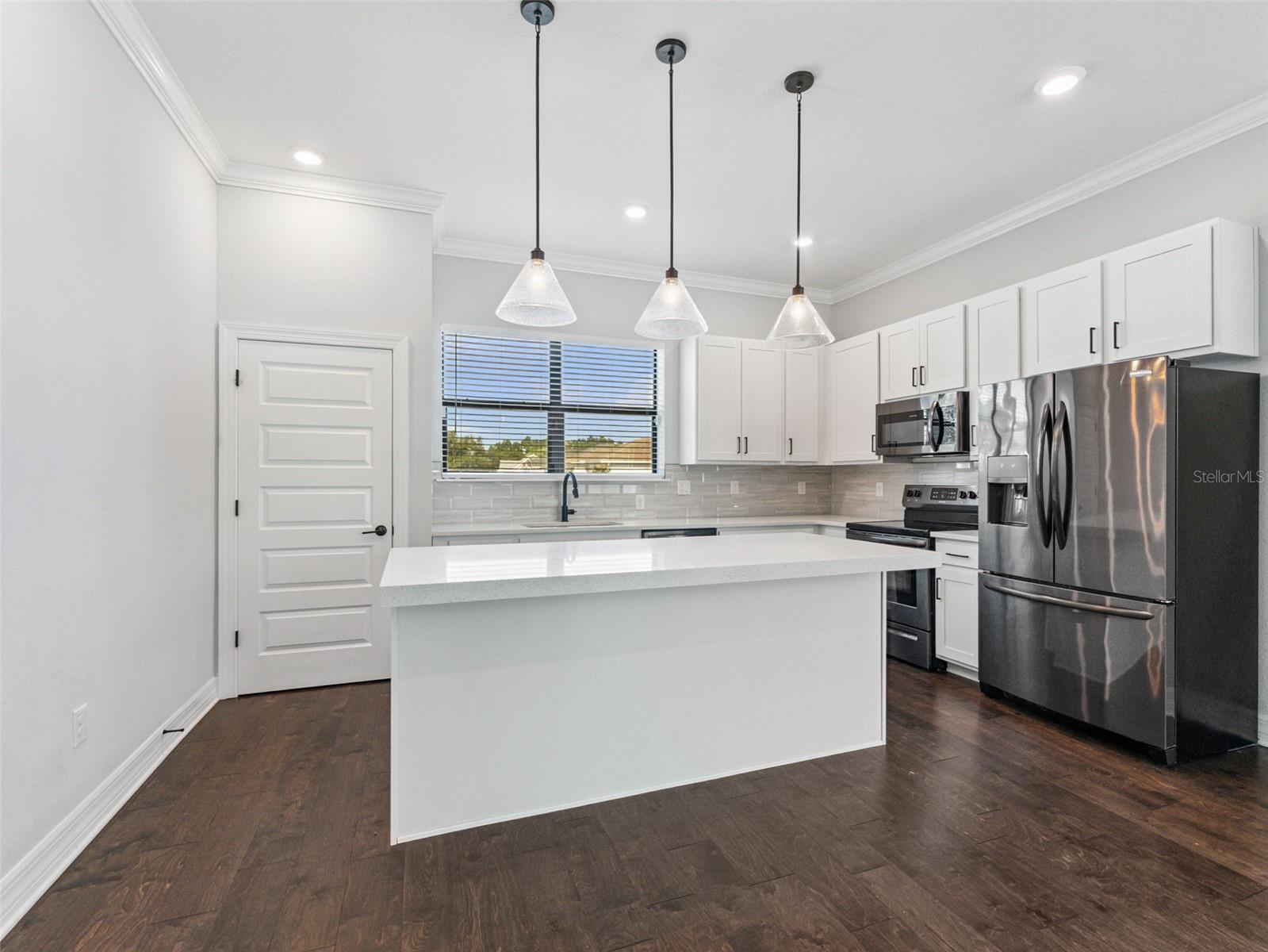 Image 6 of 20 For 3421 Horatio Street 109