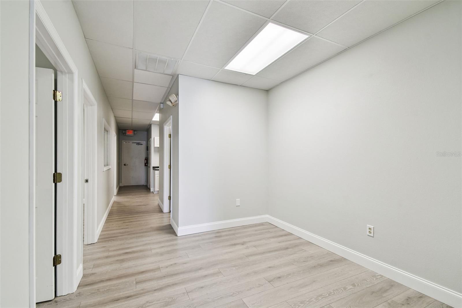 Image 11 of 43 For 5404 Hoover Boulevard 18