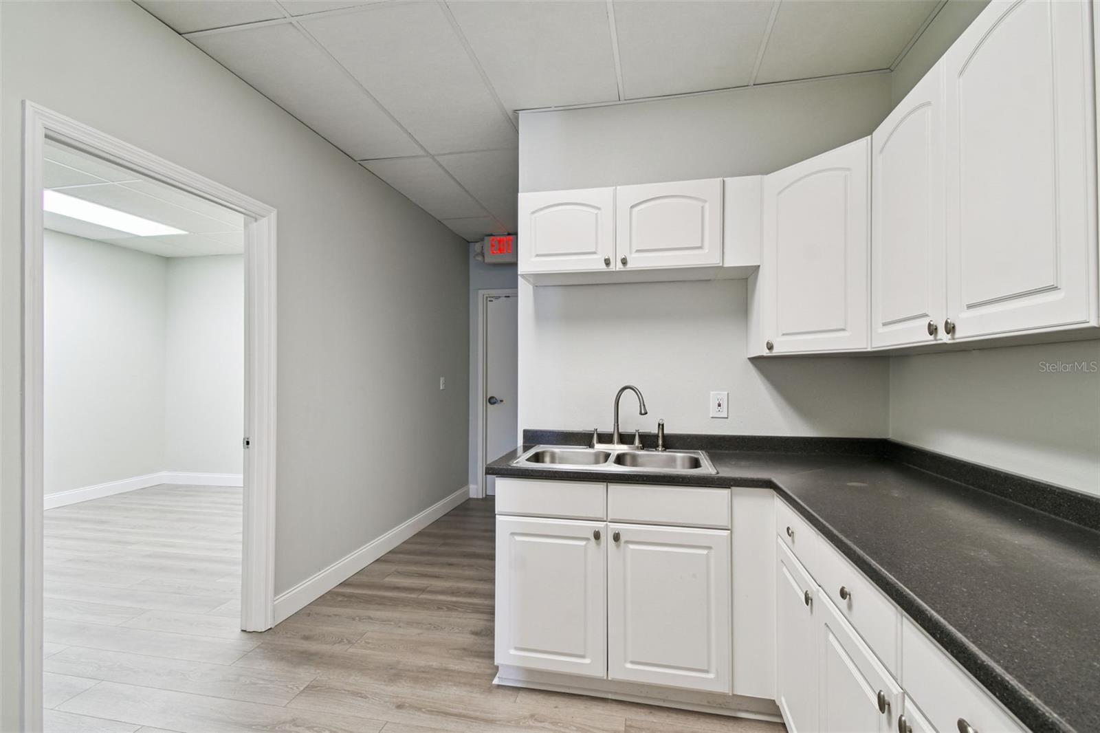 Image 14 of 43 For 5404 Hoover Boulevard 18