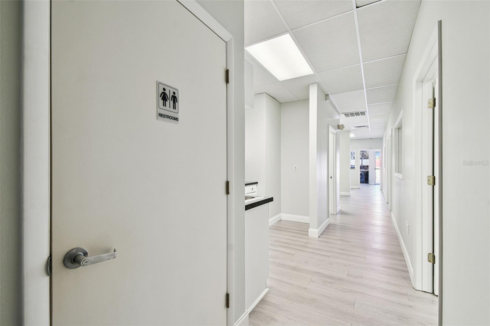 Image 29 of 43 For 5404 Hoover Boulevard 18