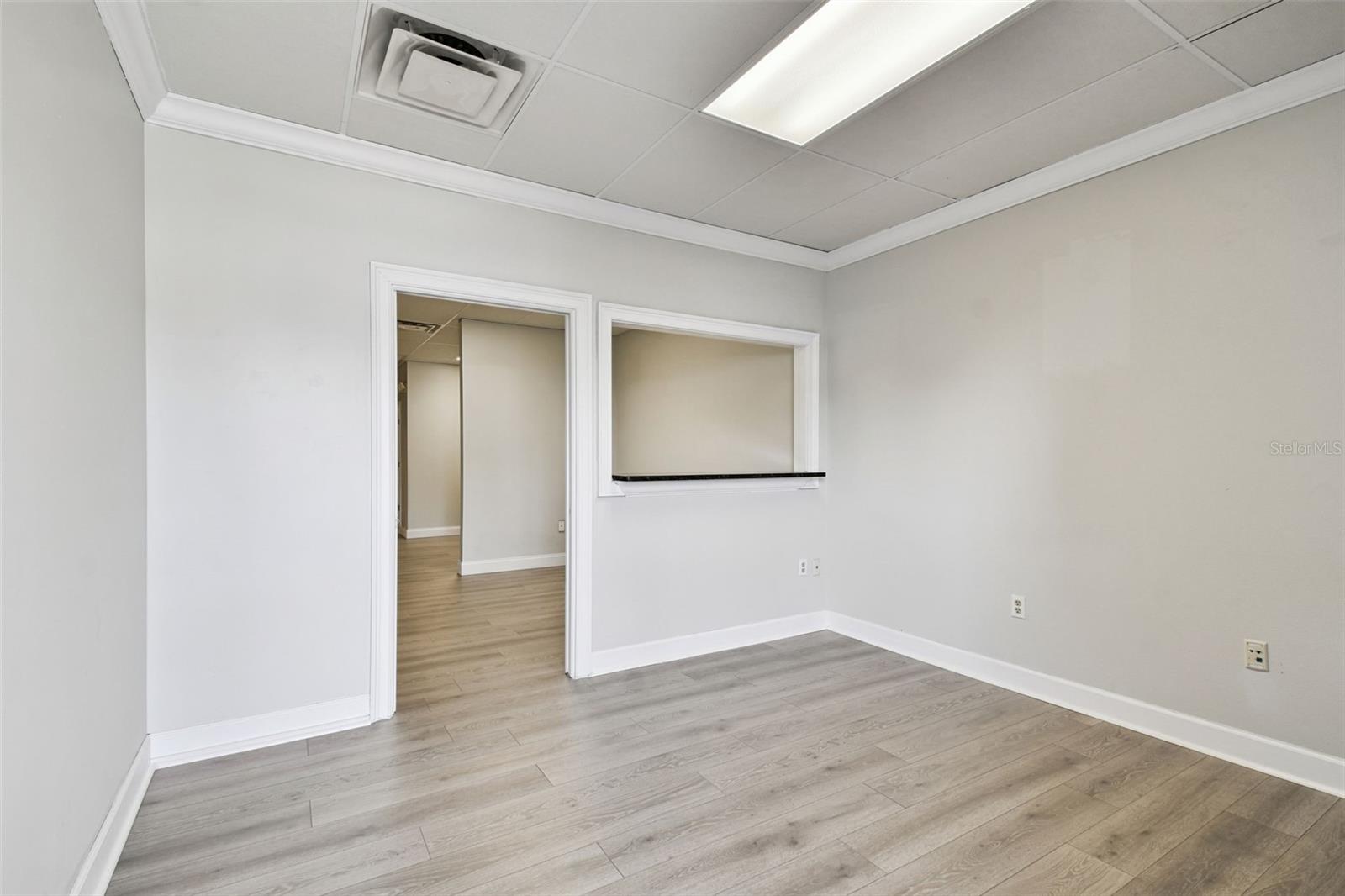 Image 6 of 43 For 5404 Hoover Boulevard 18