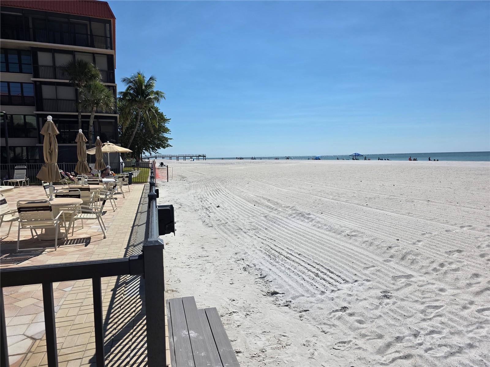 Image 14 of 34 For 17580 Gulf Boulevard 311