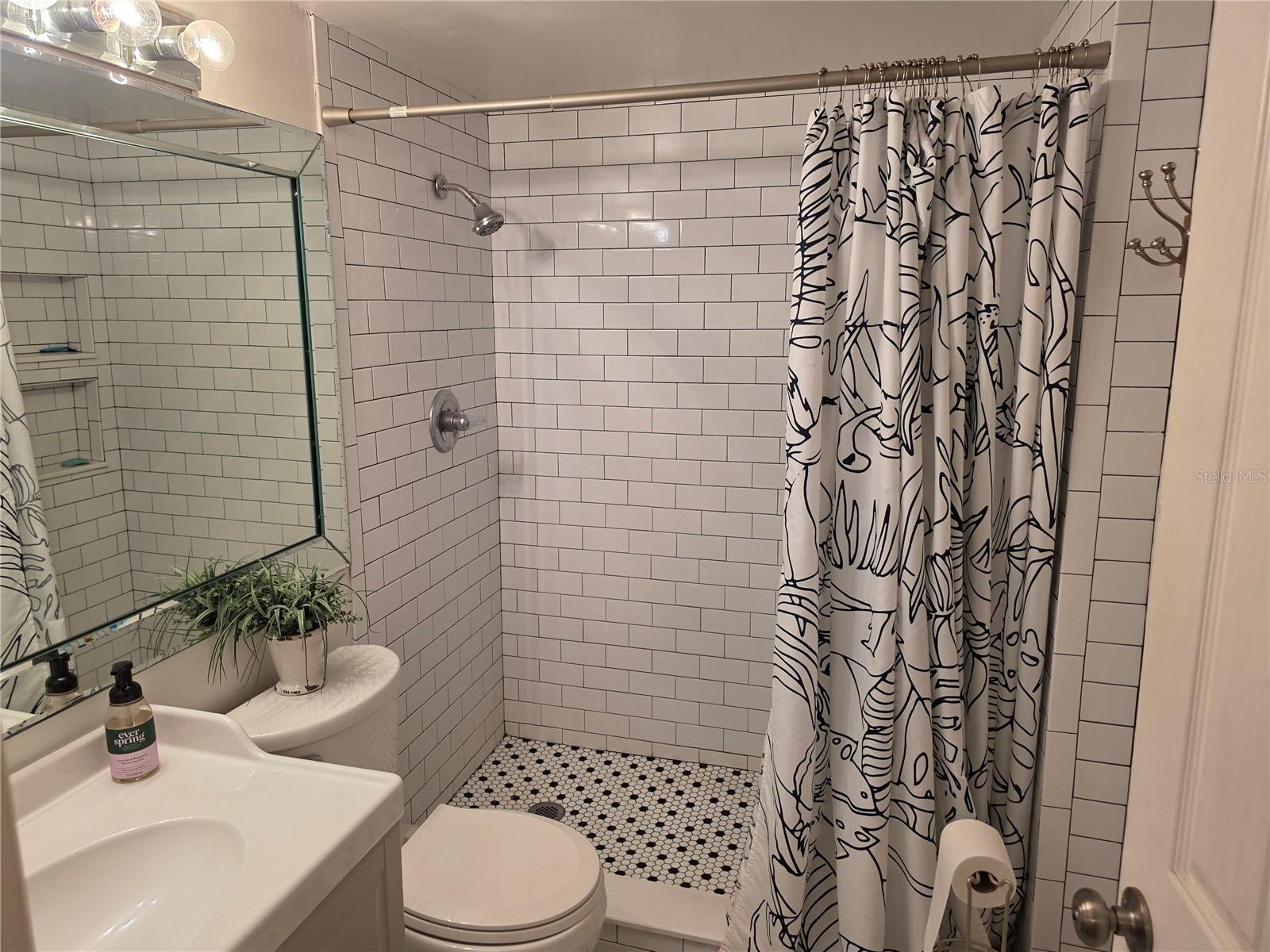 Image 20 of 34 For 17580 Gulf Boulevard 311