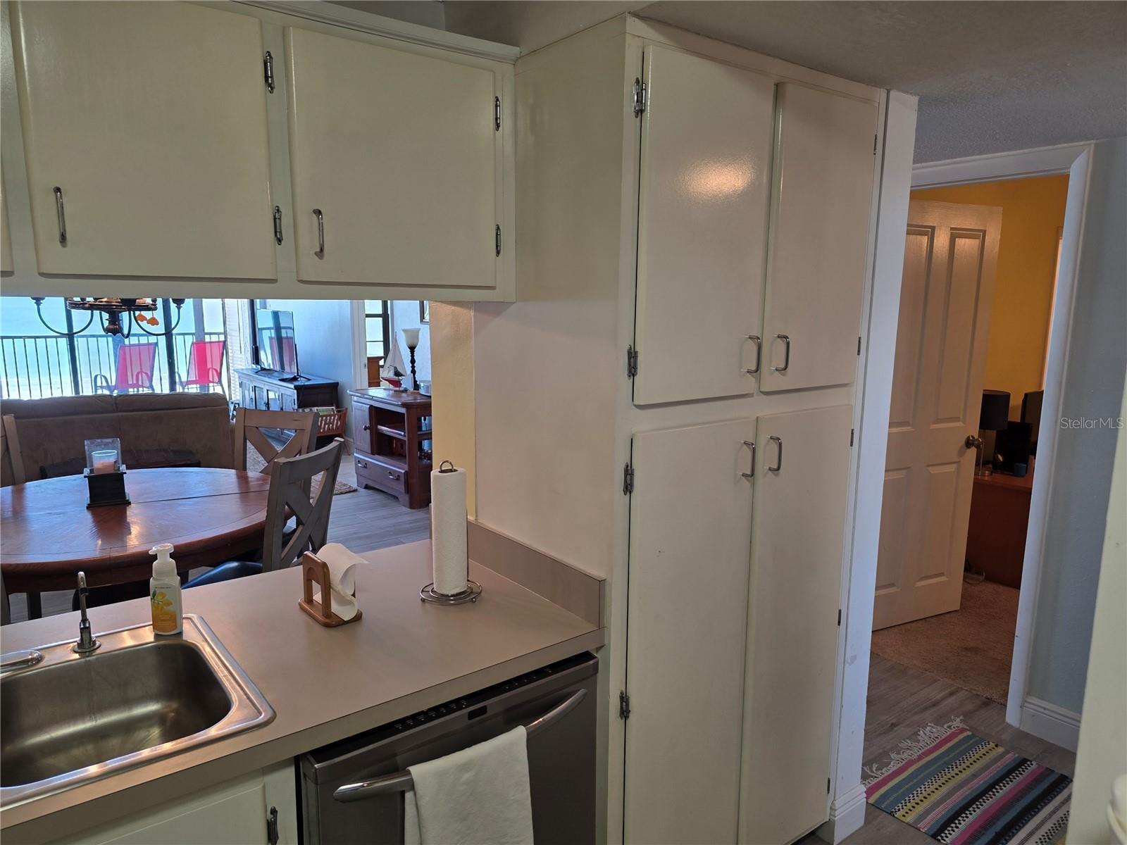 Image 29 of 34 For 17580 Gulf Boulevard 311