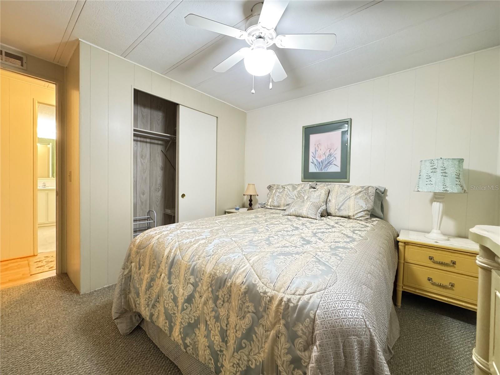 Image 16 of 26 For 6734 Kensington Drive Ne