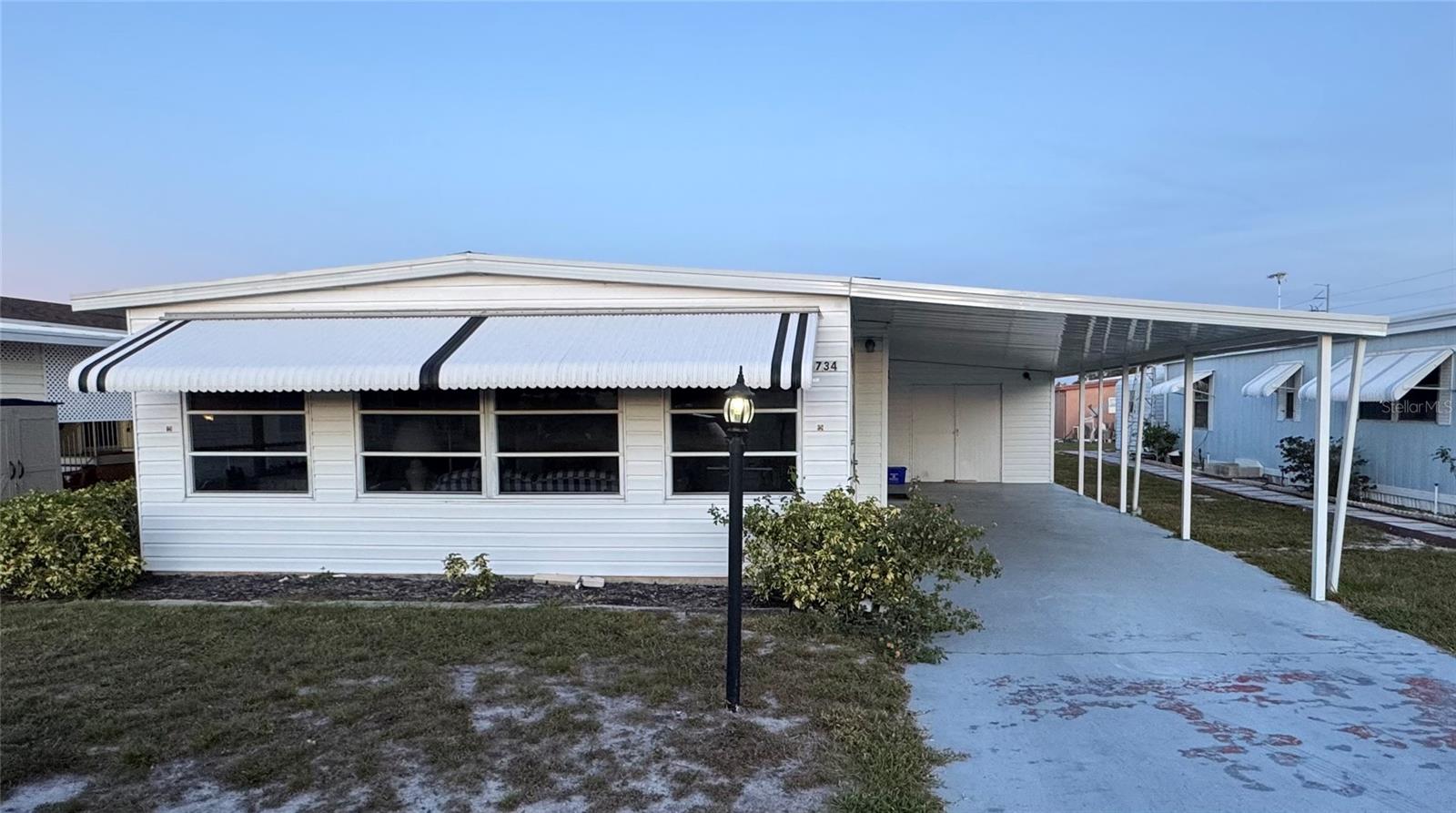 Image 3 of 26 For 6734 Kensington Drive Ne