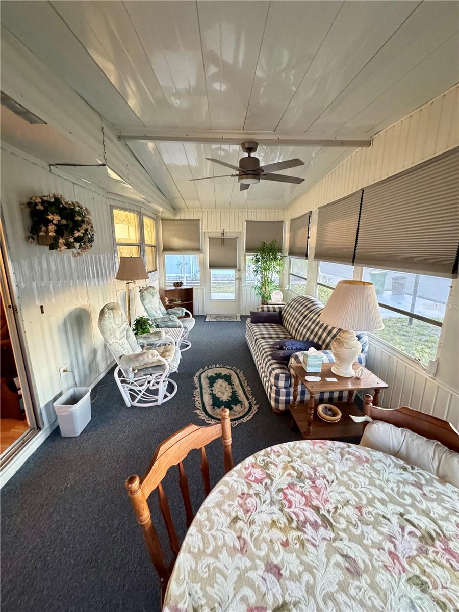 Image 8 of 26 For 6734 Kensington Drive Ne