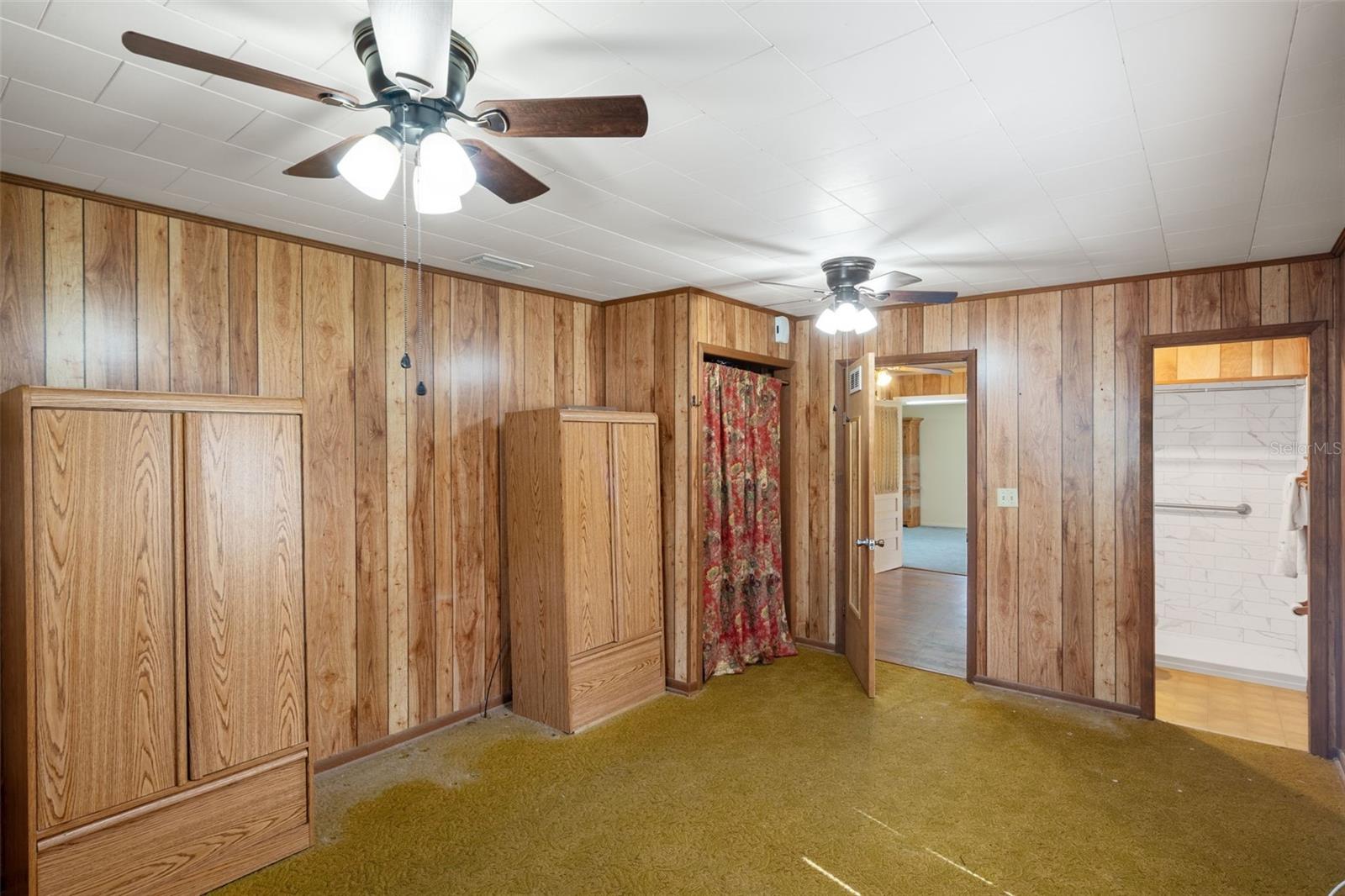 Image 28 of 40 For 524 East Avenue