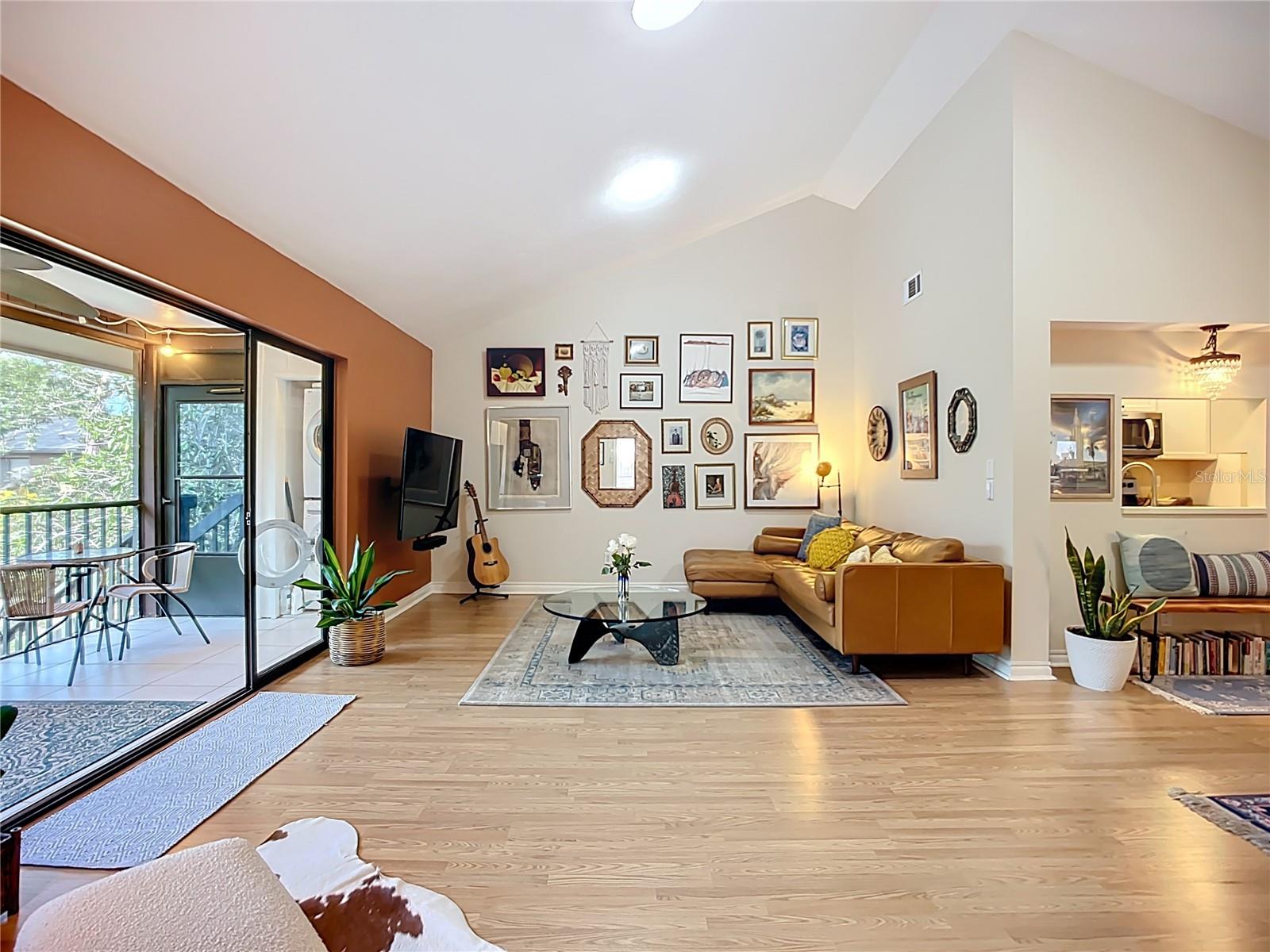 Image 9 of 21 For 1703 Pelican Cove Road 455