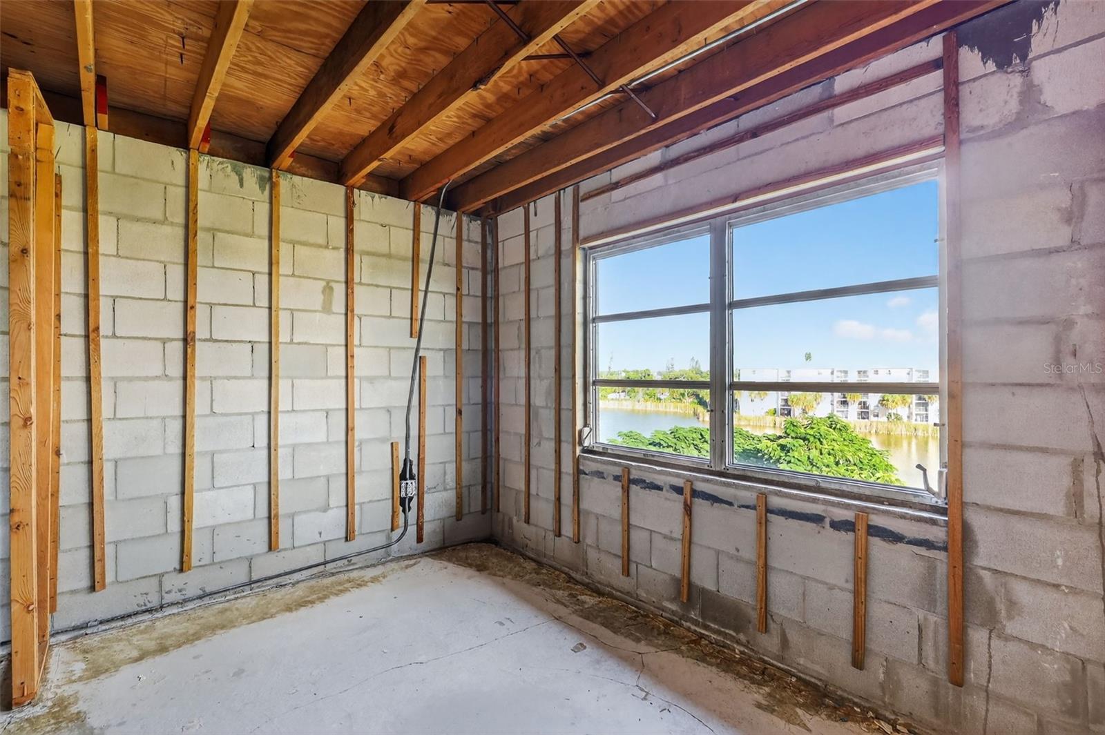 Image 26 of 40 For 4149 Lake Bayshore Drive C511