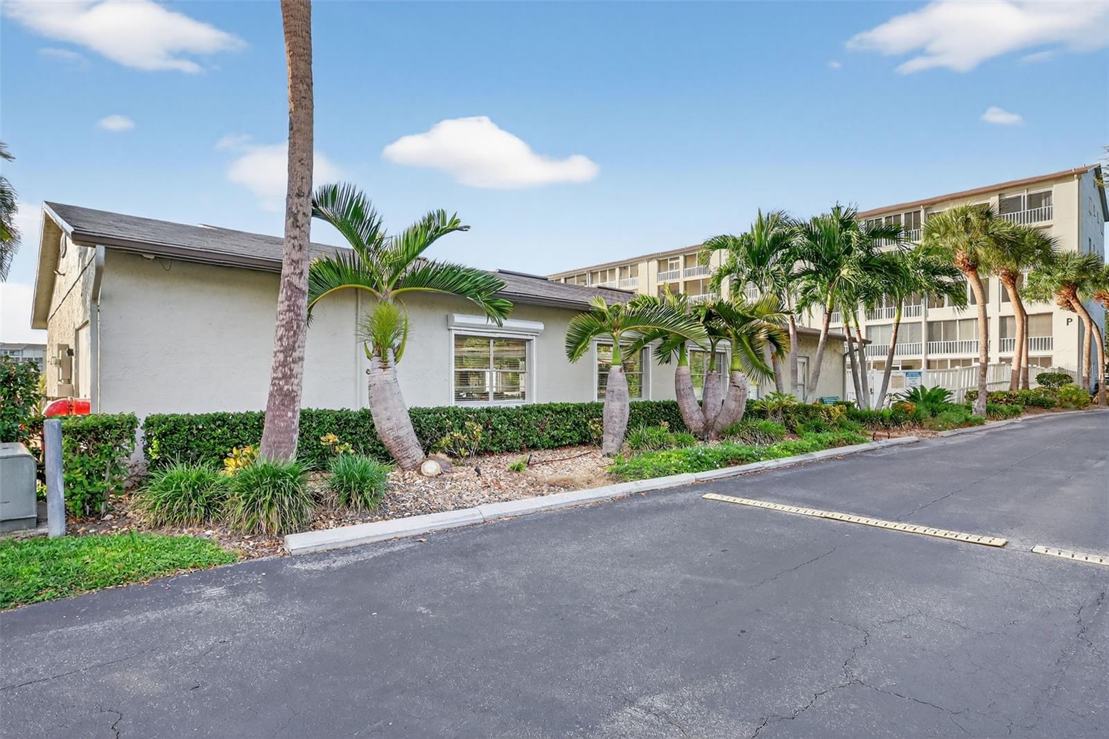 Image 40 of 40 For 4149 Lake Bayshore Drive C511