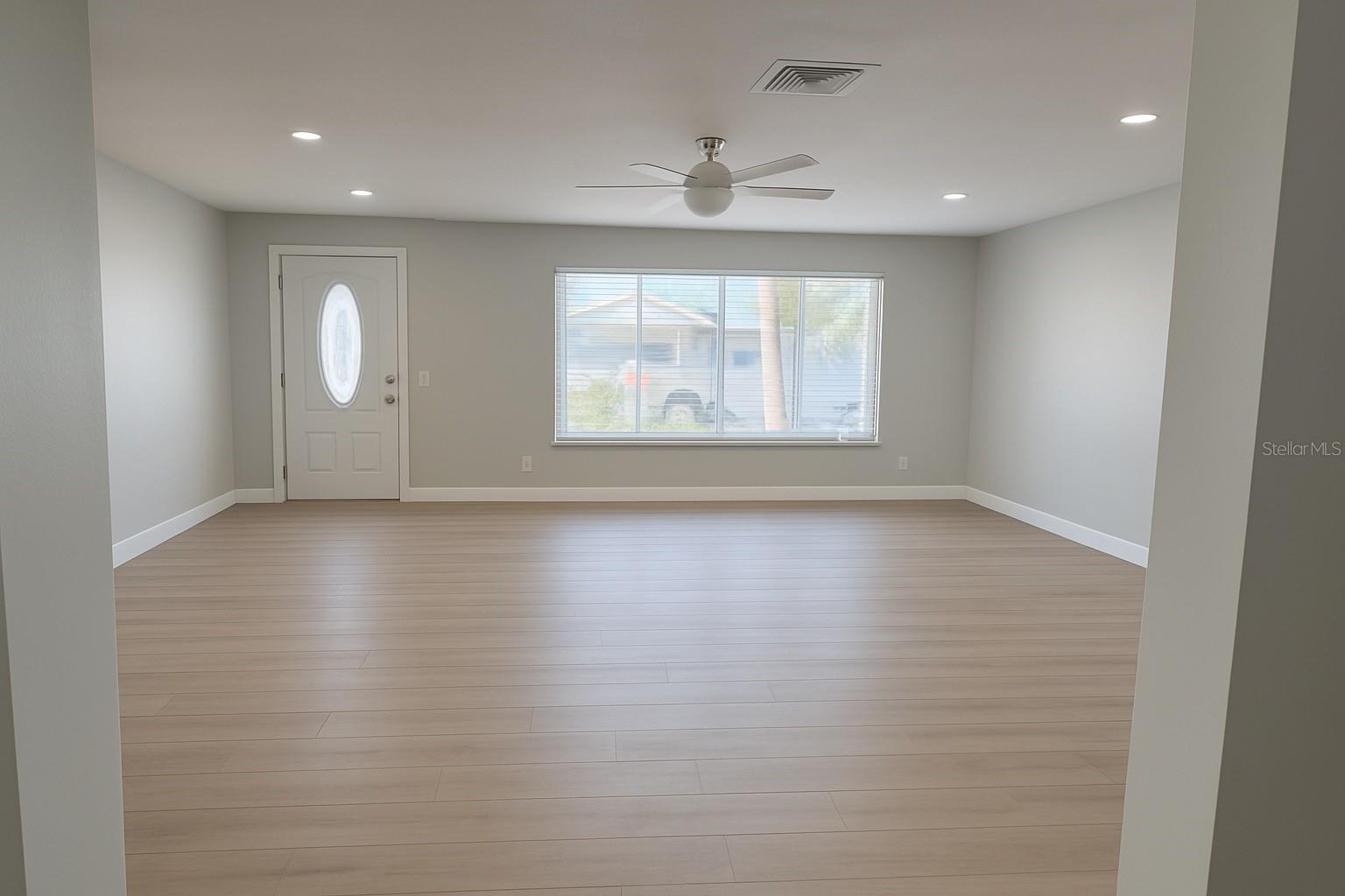 Image 4 of 14 For 4201 14th Way Ne