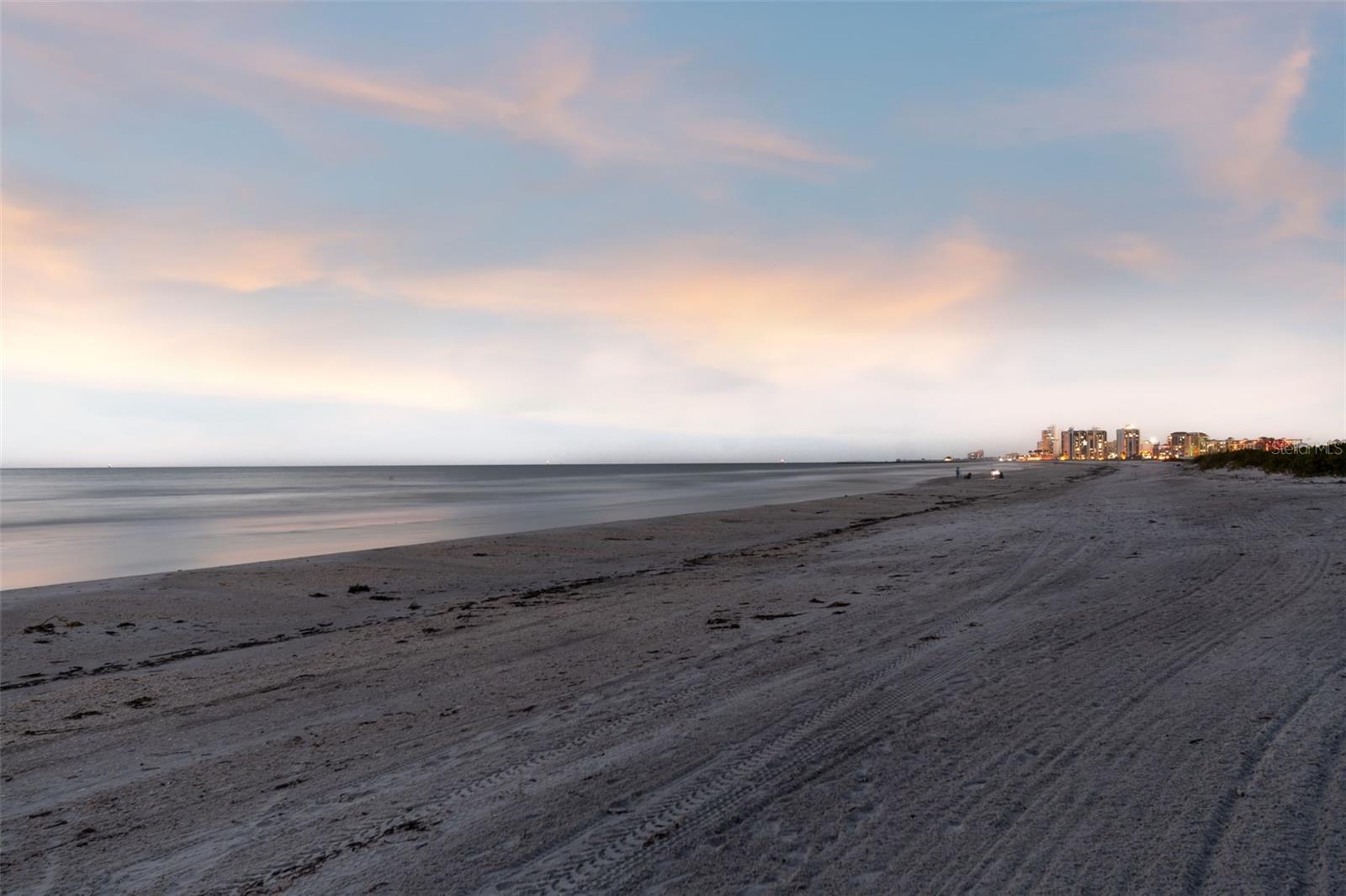 Image 45 of 48 For 1250 Gulf Boulevard 603