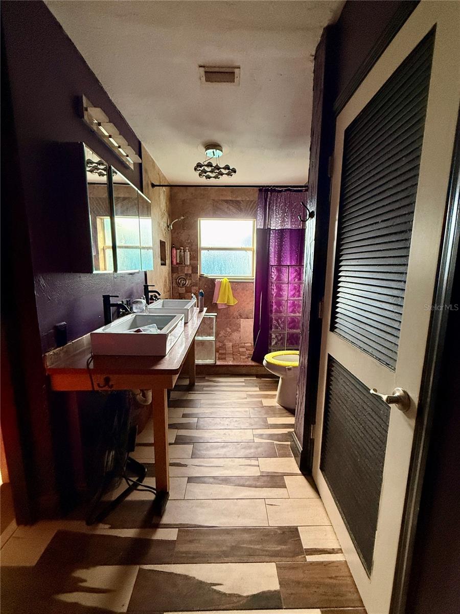 Image 14 of 27 For 1664 Bayshore Boulevard