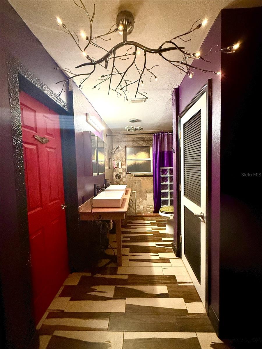 Image 17 of 27 For 1664 Bayshore Boulevard