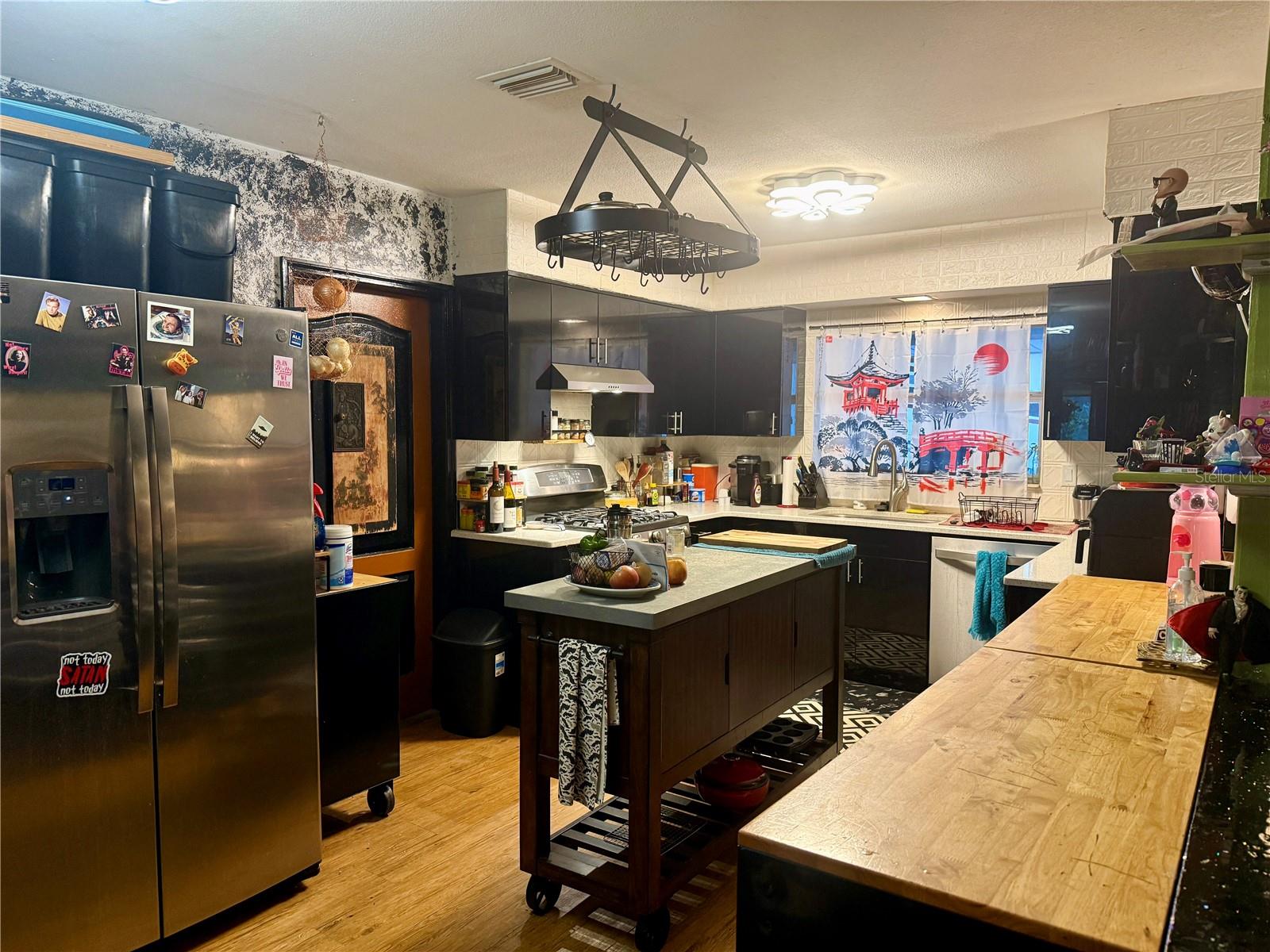 Image 2 of 27 For 1664 Bayshore Boulevard