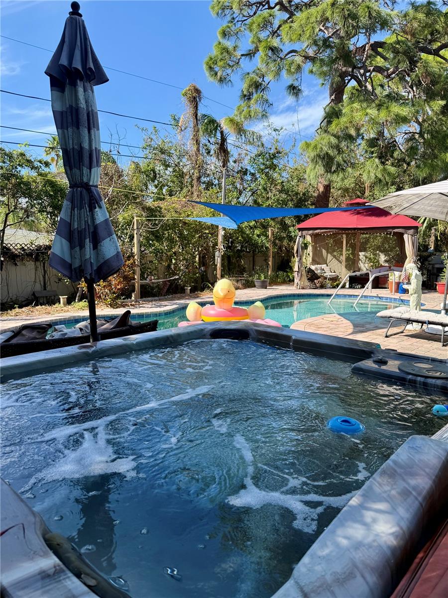 Image 23 of 27 For 1664 Bayshore Boulevard