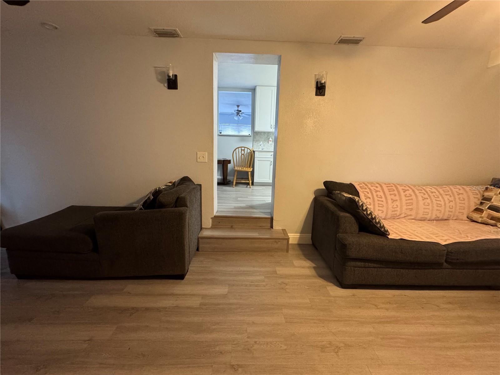 Image 21 of 36 For 1308 Tuscola Street