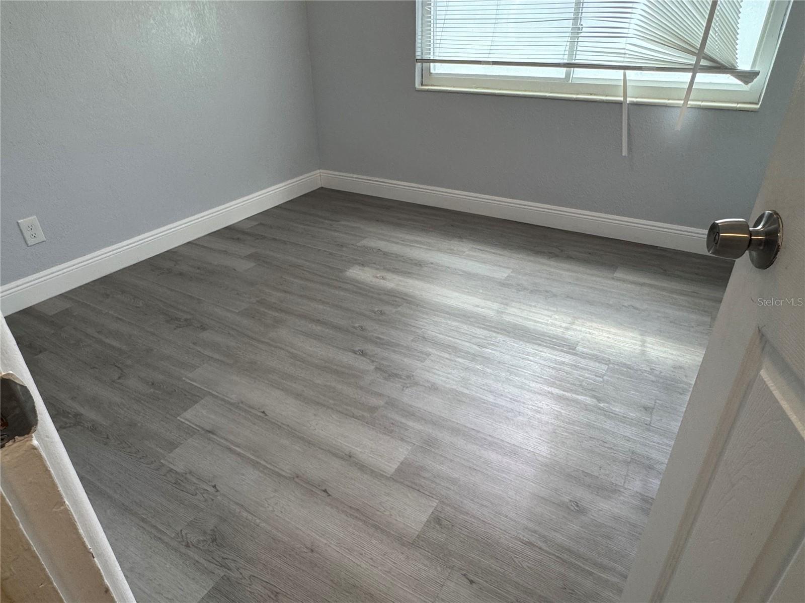 Image 24 of 36 For 1308 Tuscola Street