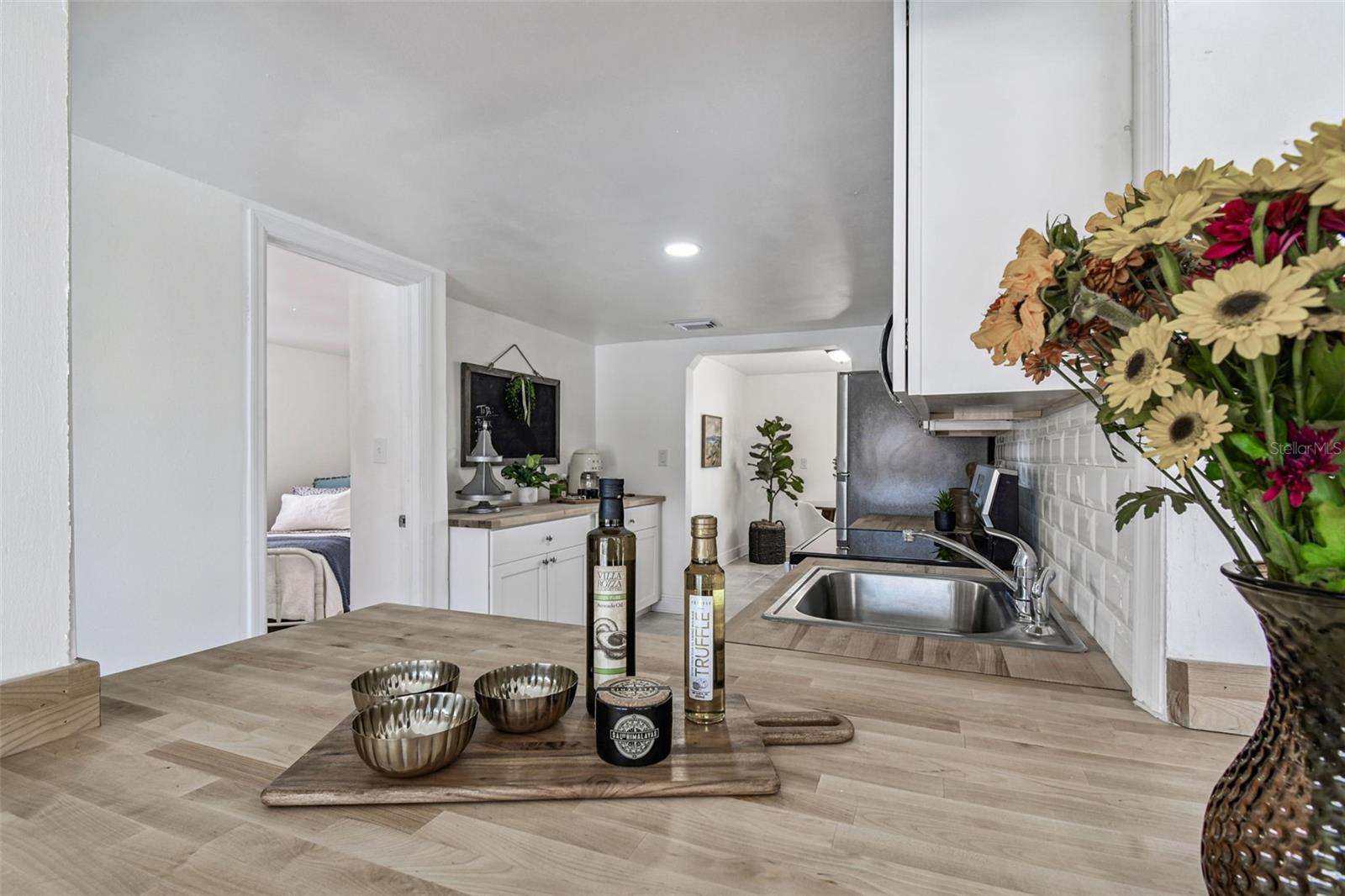 Listing photo id 25 for 13711 Allyn Drive