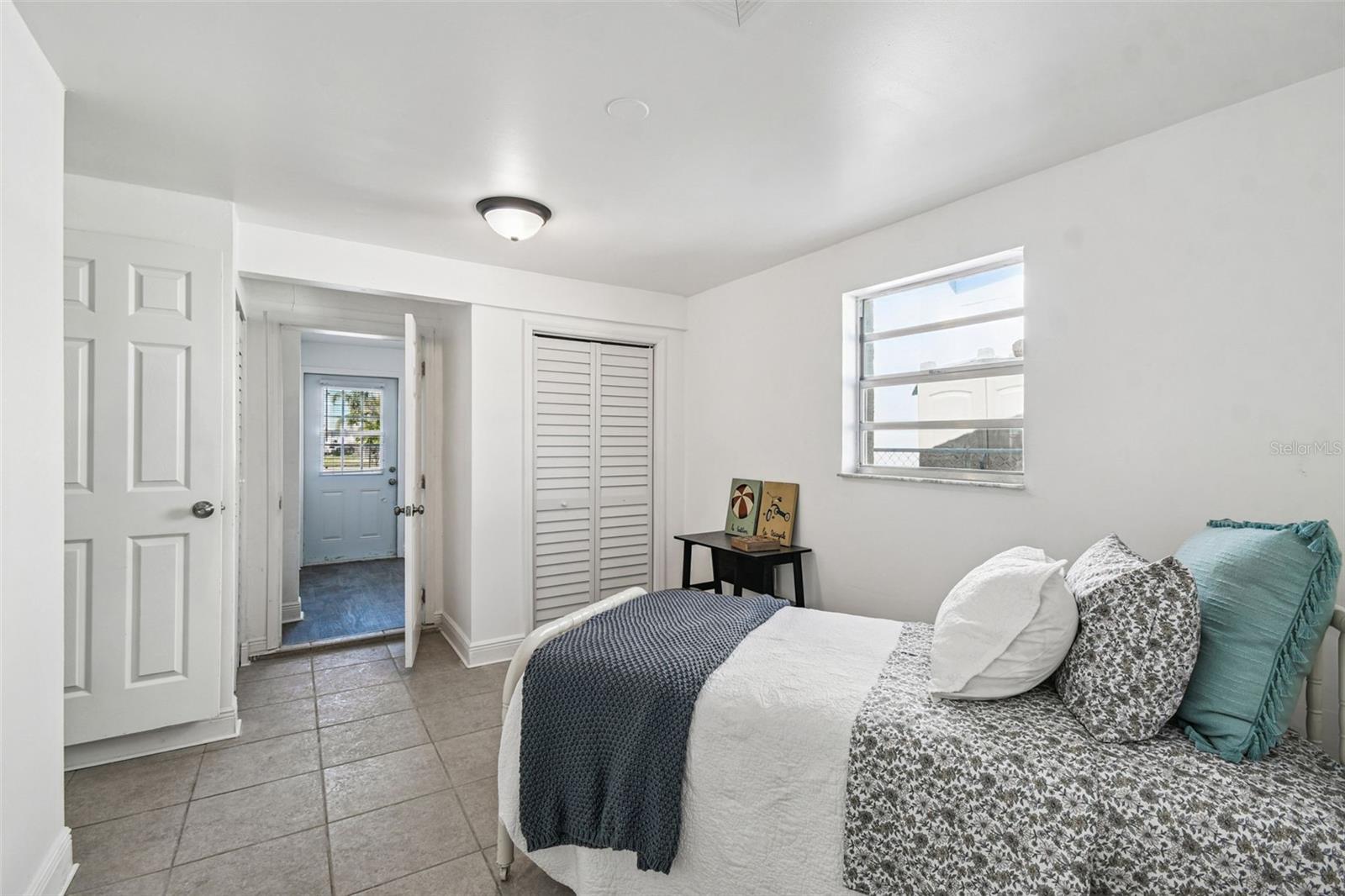 Listing photo id 33 for 13711 Allyn Drive