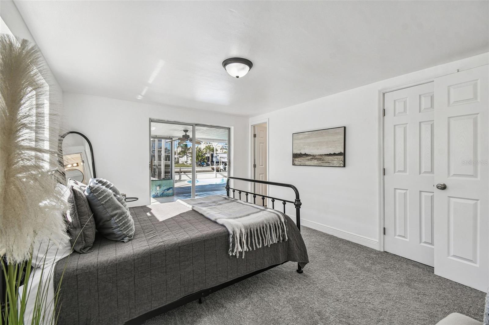 Listing photo id 39 for 13711 Allyn Drive