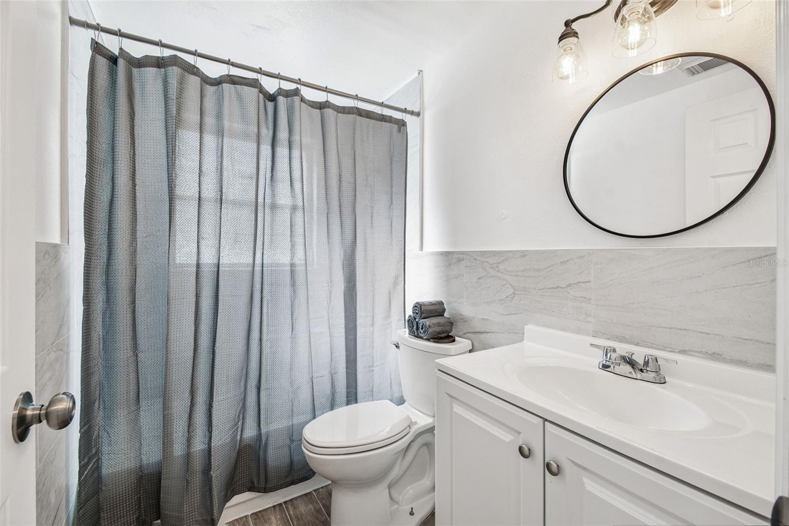 Listing photo id 43 for 13711 Allyn Drive