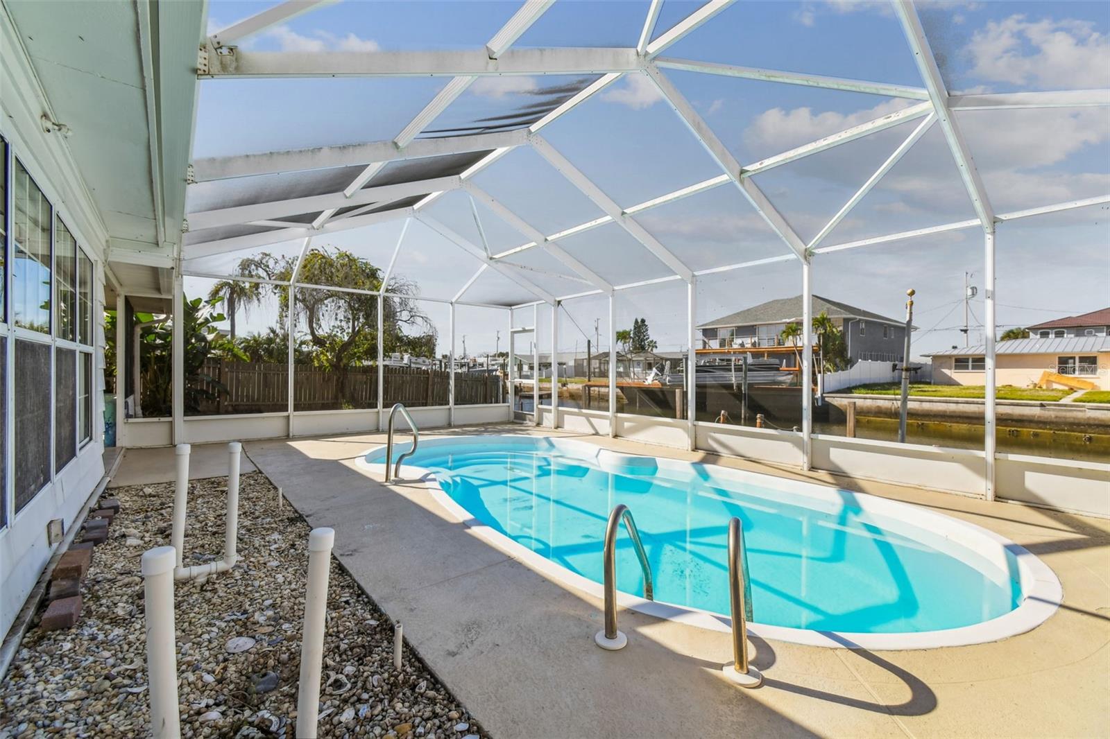 Listing photo id 55 for 13711 Allyn Drive