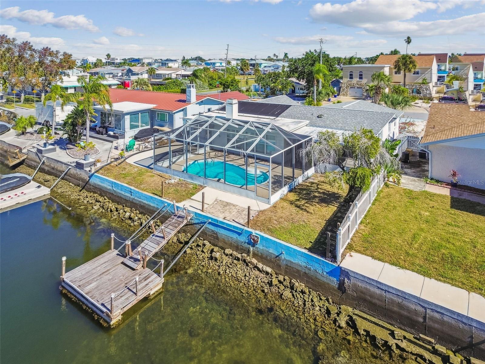 Listing photo id 74 for 13711 Allyn Drive