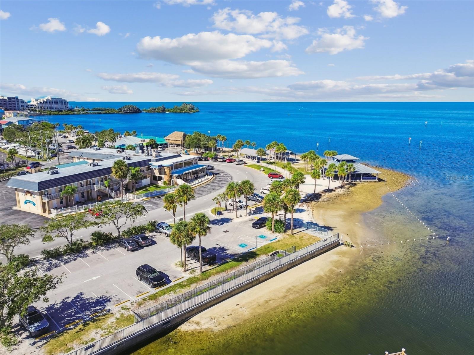 Listing photo id 83 for 13711 Allyn Drive