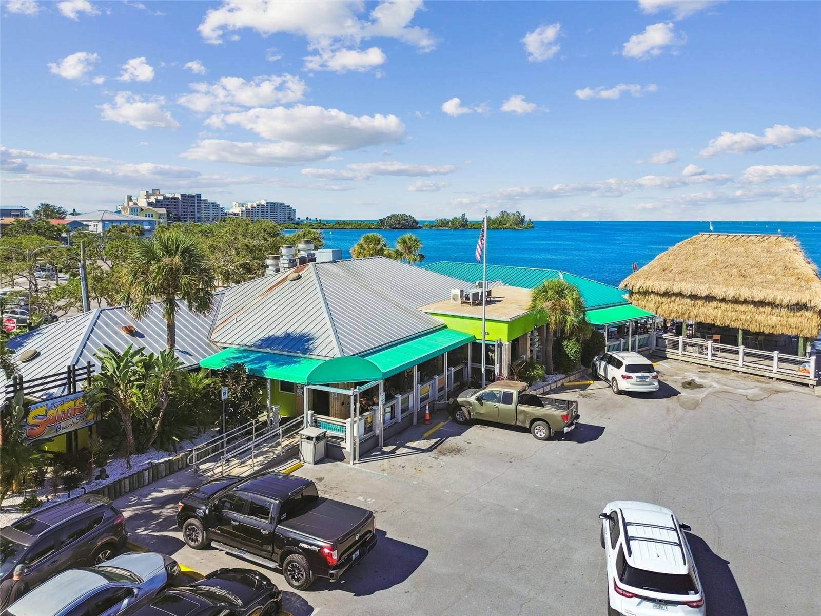 Listing photo id 86 for 13711 Allyn Drive