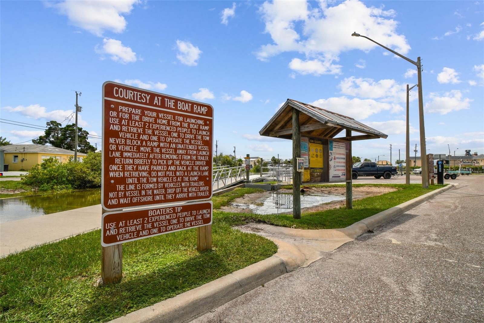 Listing photo id 96 for 13711 Allyn Drive