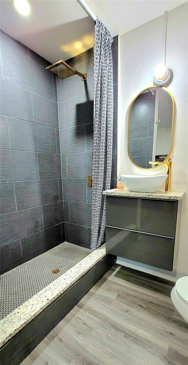 Image 33 of 36 For 4926 Blue Heron Drive