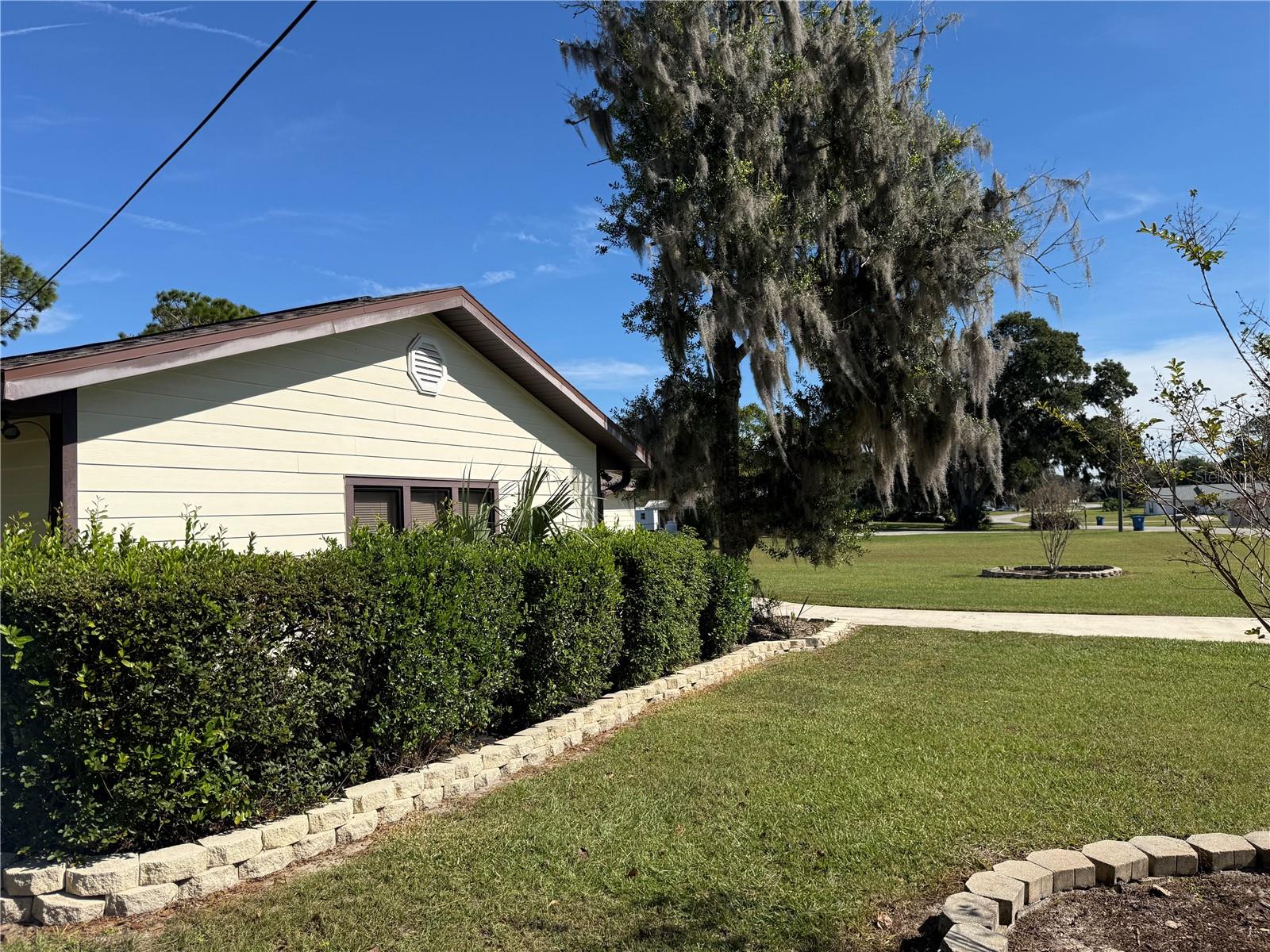 Image 17 of 57 For 5544 Fairway Drive