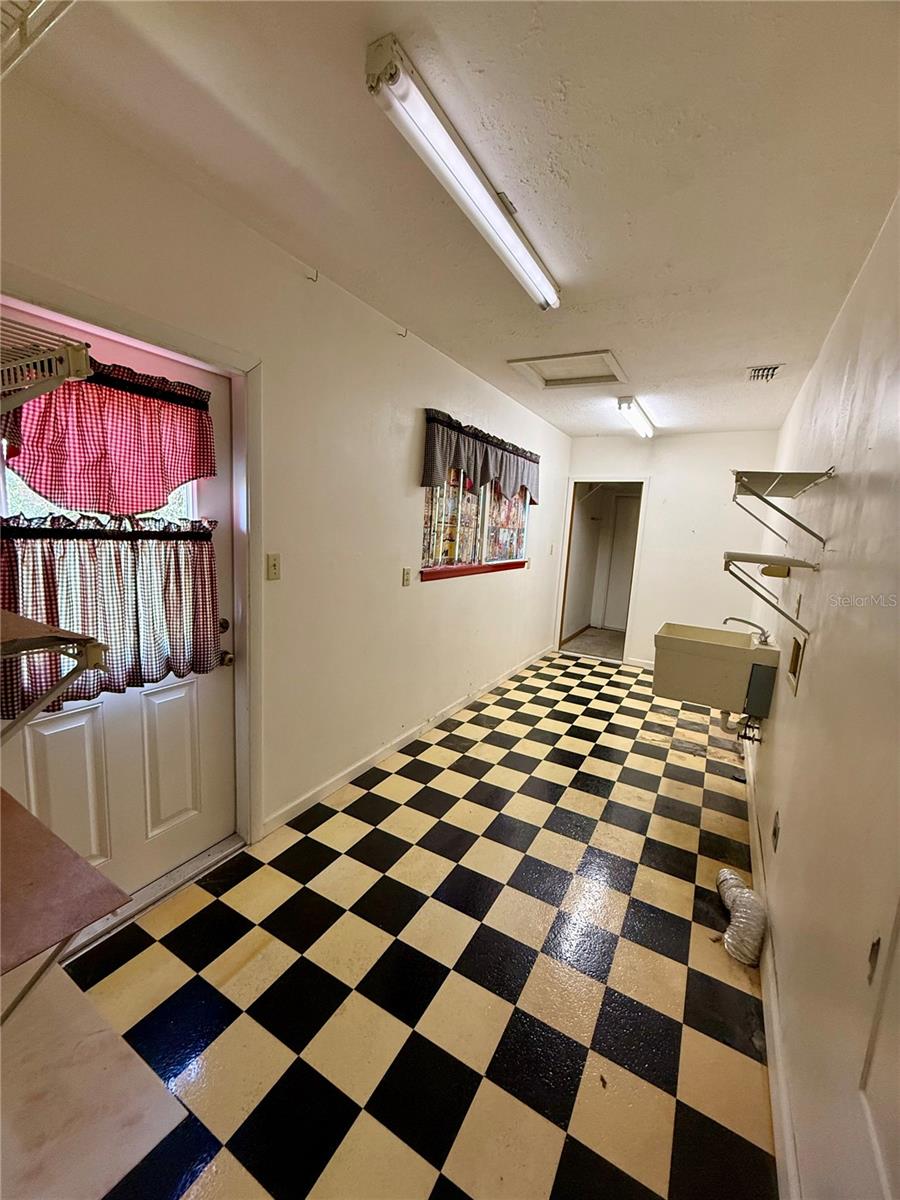 Image 26 of 57 For 5544 Fairway Drive