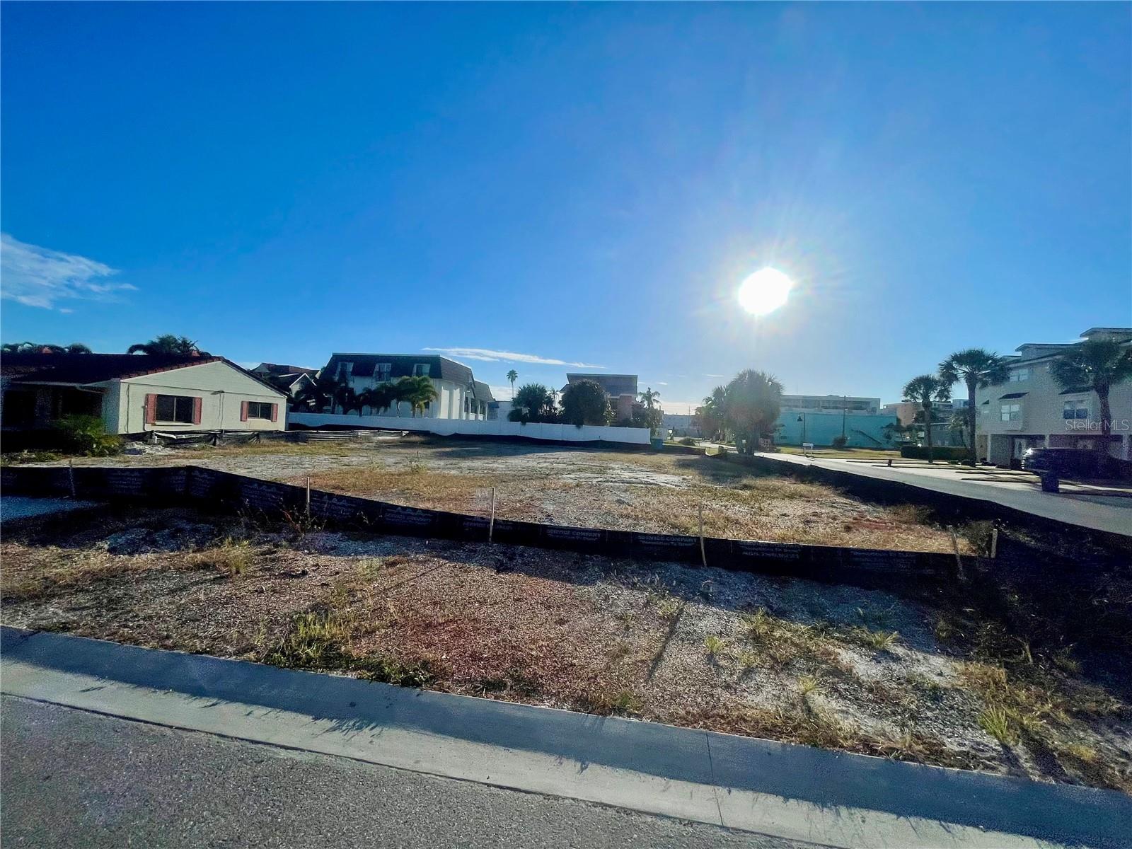 Image 5 of 6 For 17010 2nd Street E