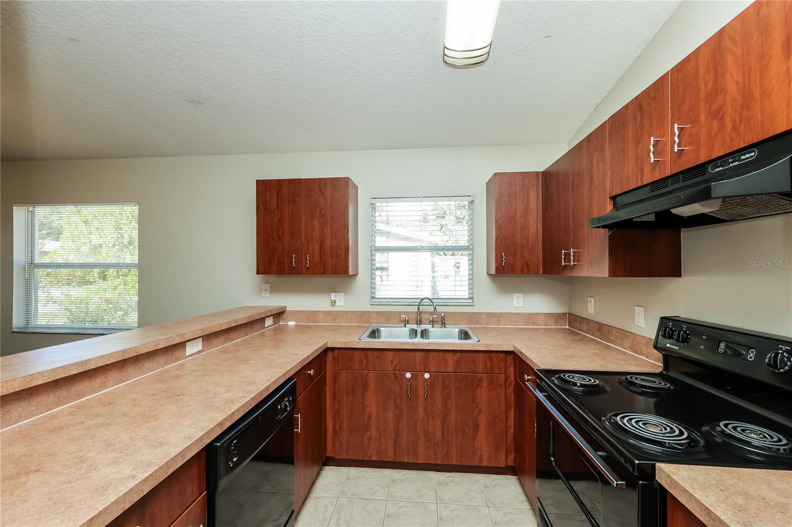 Image 7 of 15 For 11100 Bounty Street