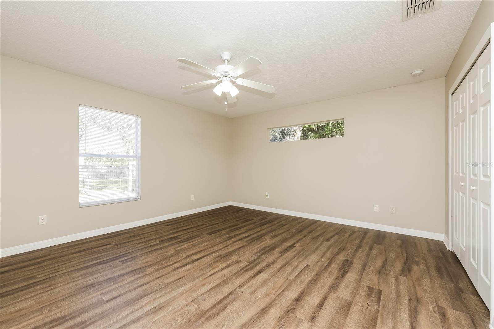 Image 9 of 15 For 11100 Bounty Street