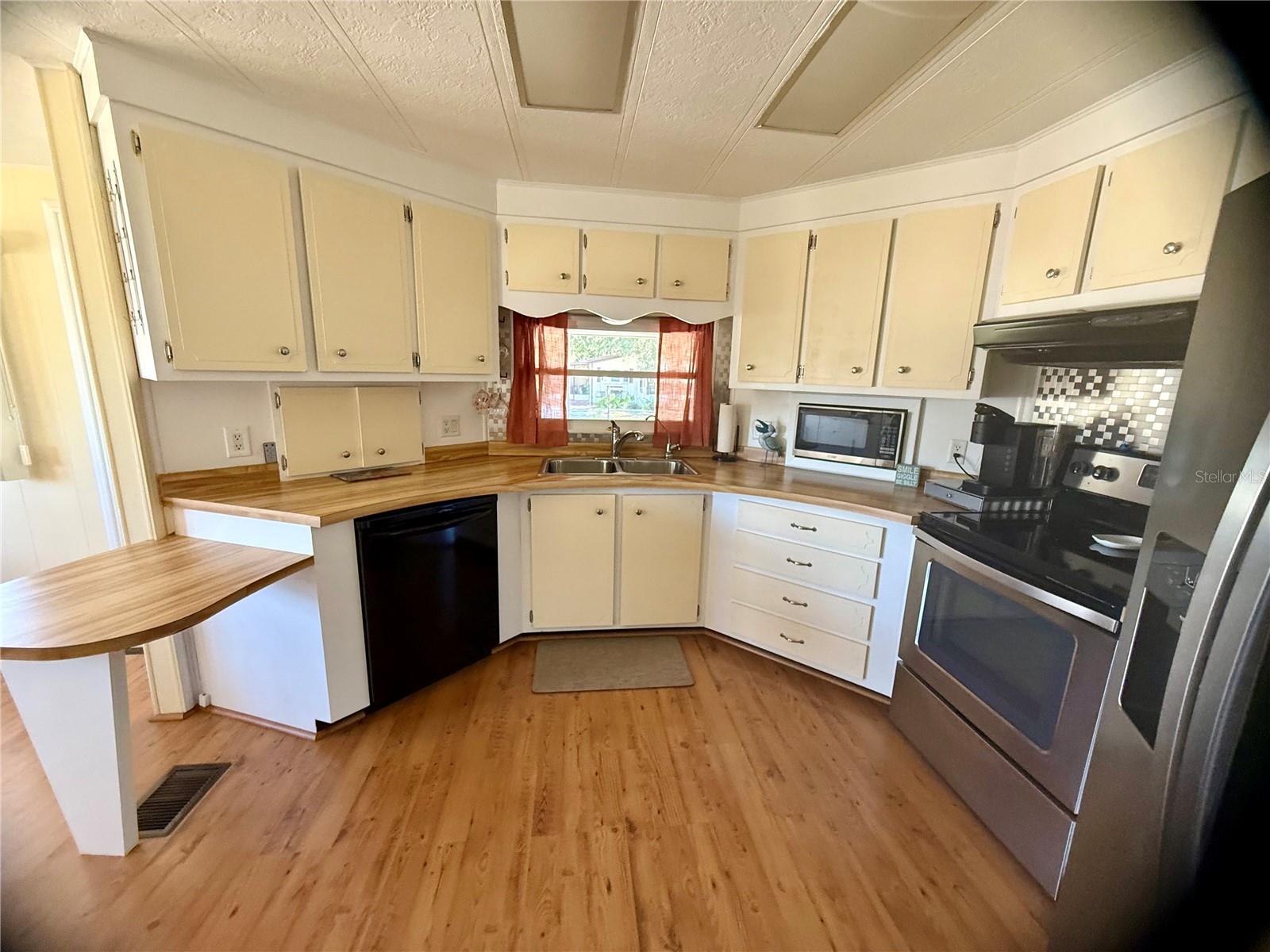 Image 13 of 44 For 14386 Starcross Street