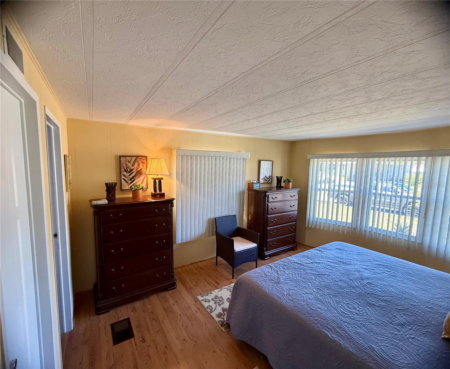 Image 22 of 44 For 14386 Starcross Street