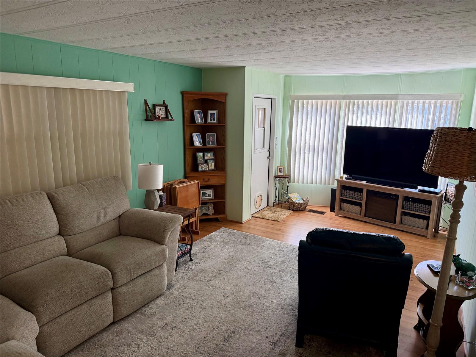 Image 27 of 44 For 14386 Starcross Street