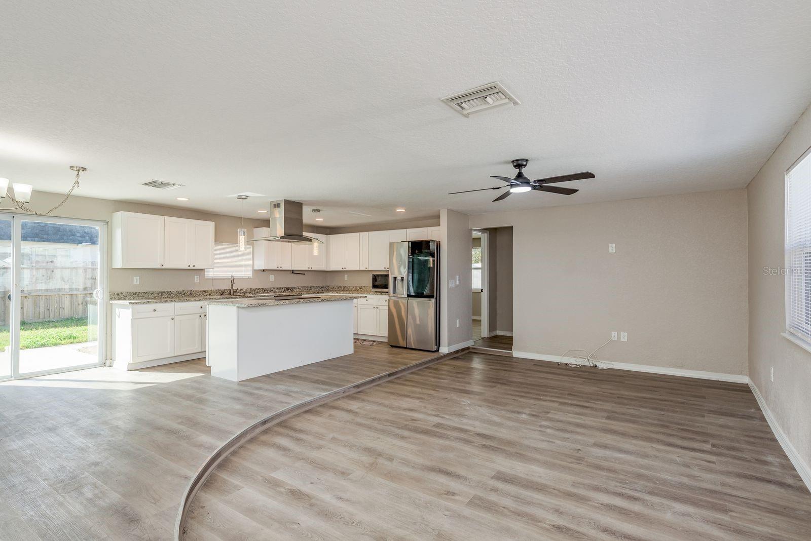 Image 4 of 25 For 3538 Bluebell Lane